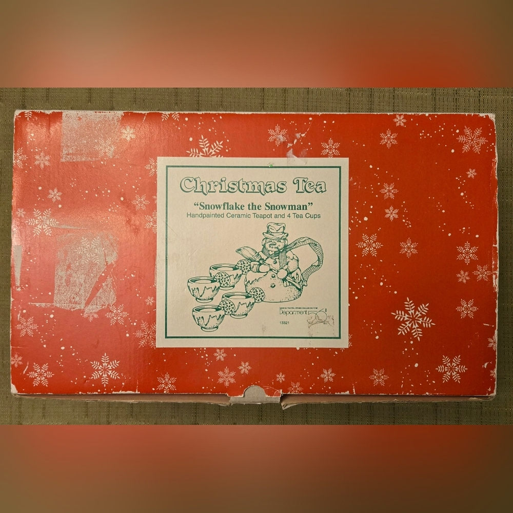Department‎ 56 Christmas Tea “Snowflake the Snowman” Teapot Set EUC  Adorable